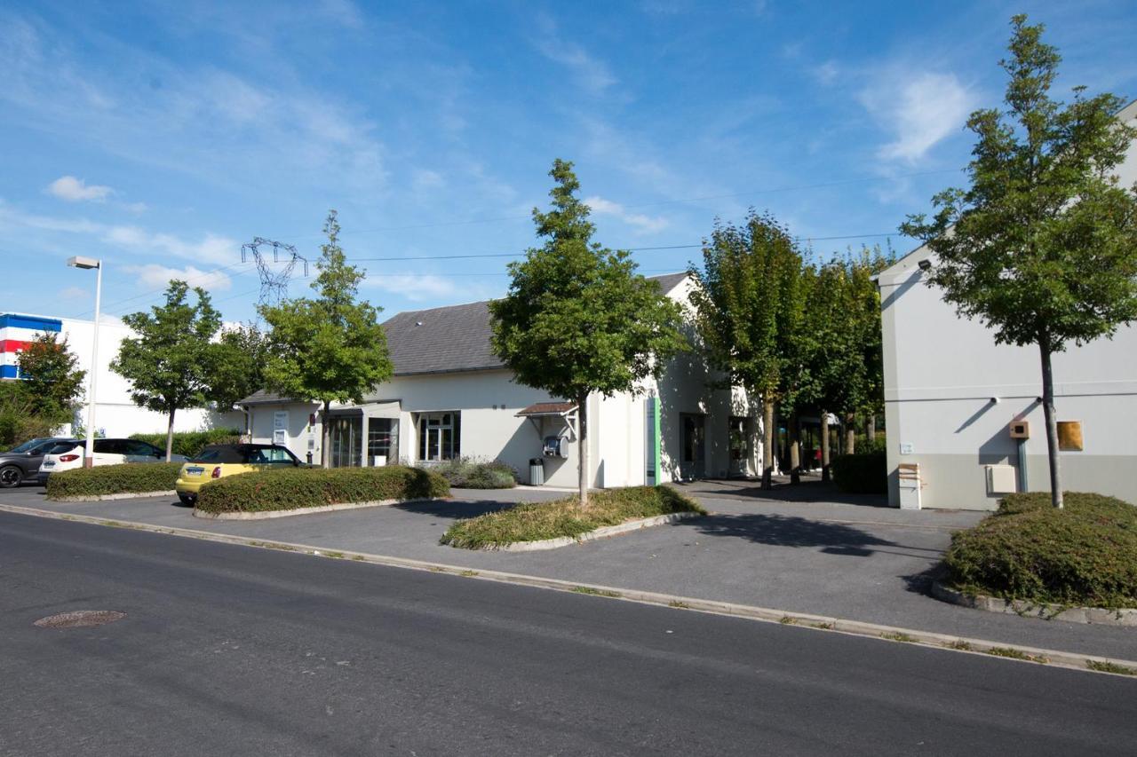 Hotel Campanile Sud - Bezannes Reims