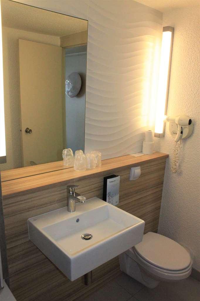 Hotel Campanile Sud - Bezannes 3*